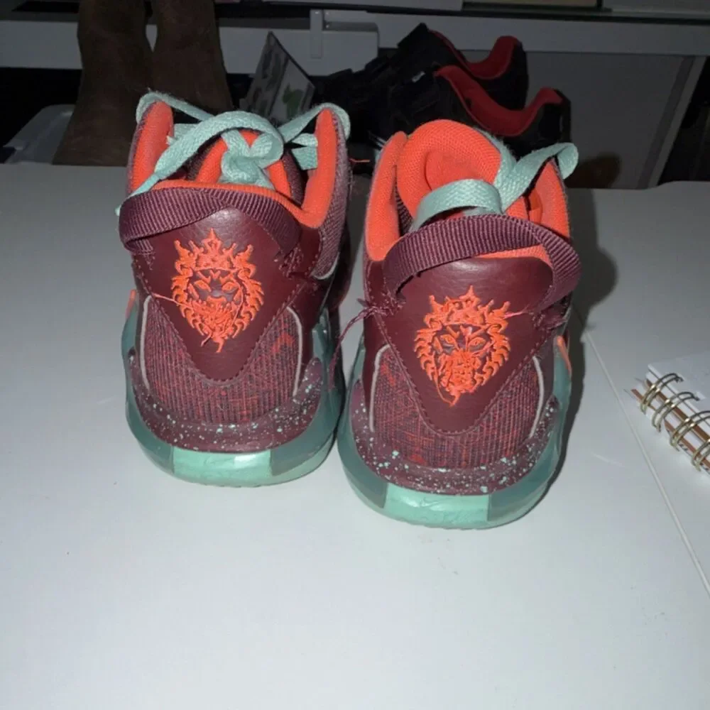 Nike LeBron Witness 7 FB8976-600 Sneakers Burgundy Orange Kids US 4.5Y